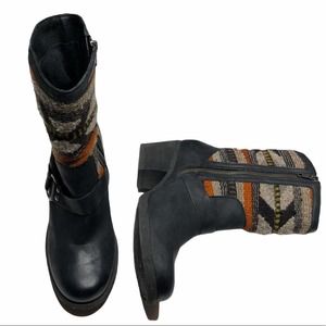 Born kilim tapestry rug Boho Panarea Boots